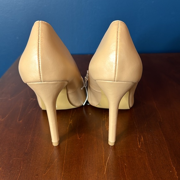 French Connection Sierra Pump size 7 - Picture 2 of 7